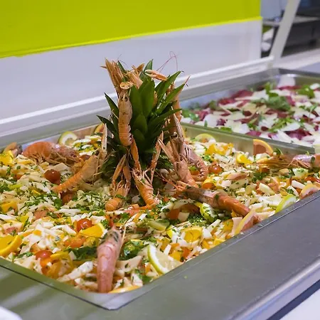 Fabrizio ホテル 3*