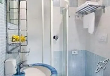 Fabrizio 3* 리미니